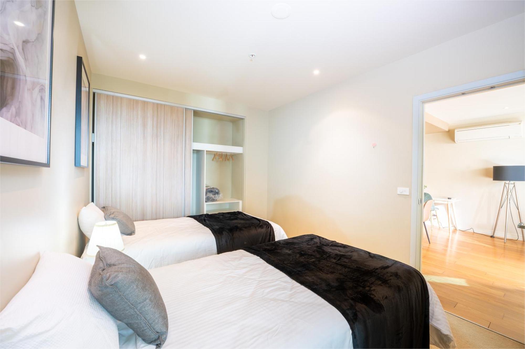 Molly'S Little Apartments Melbourne Exterior photo