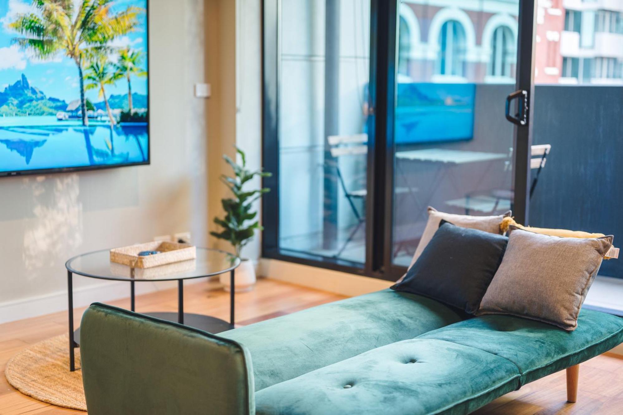 Molly'S Little Apartments Melbourne Room photo